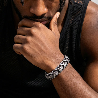 Shadow Fang Viking Bracelet